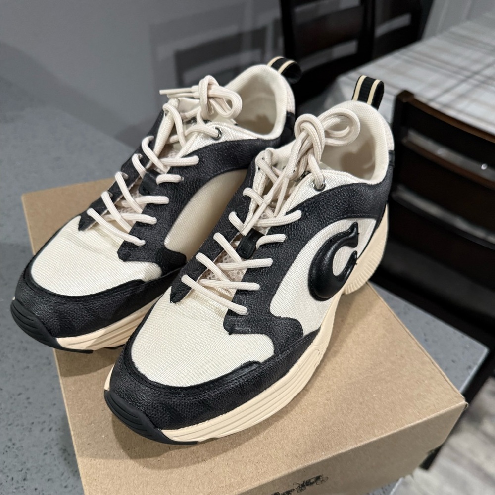 Coach Strider sneakers brand new